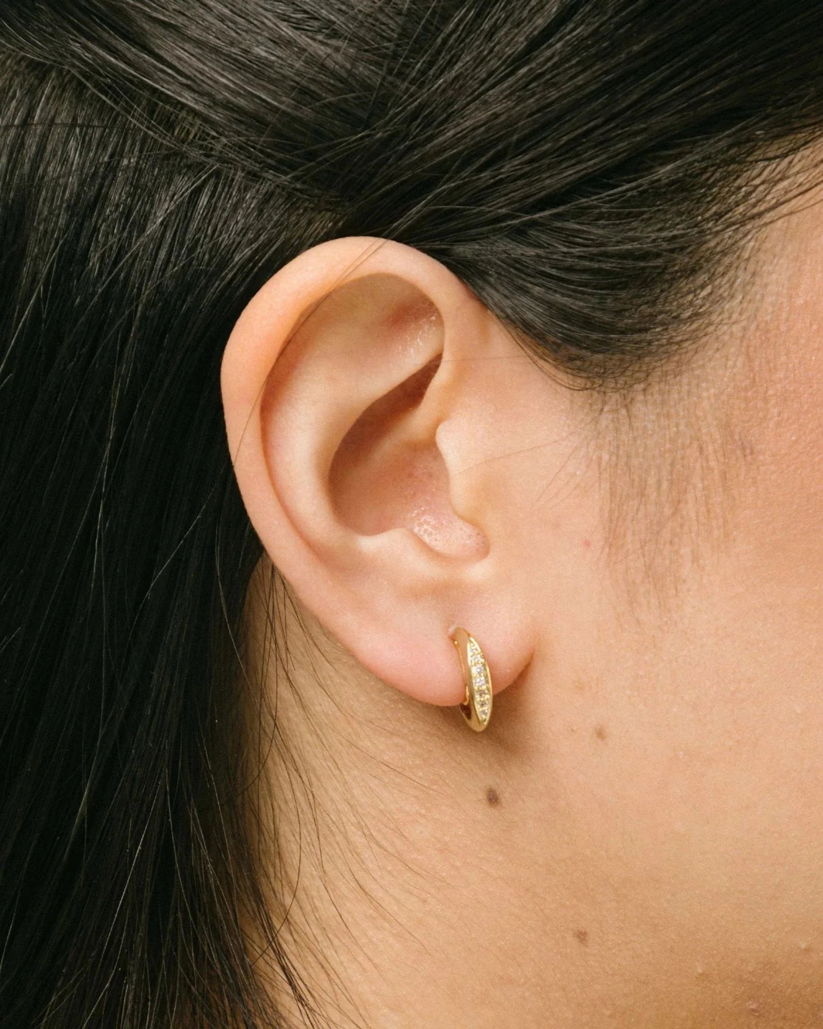 Solace Clip-on Huggies