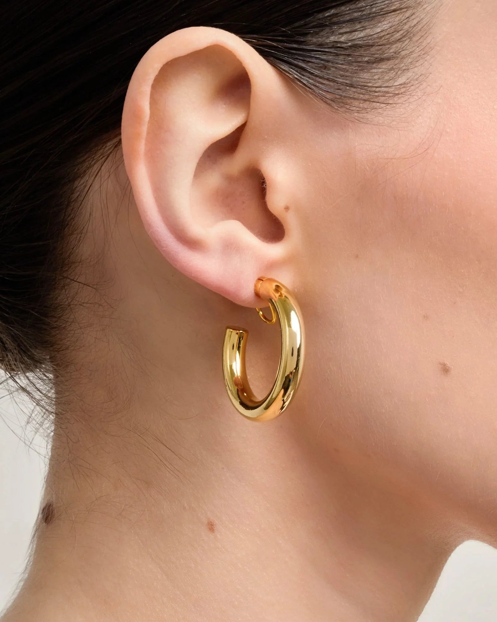 Chunky Medium Clip-on Hoops